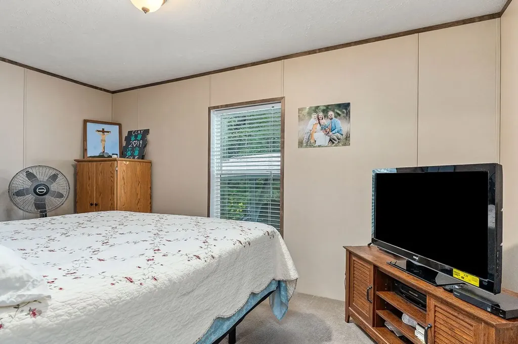 1180 Lake Hill Road Monterey TN 38574