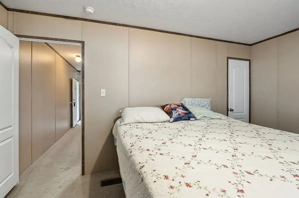 1180 Lake Hill Road Monterey TN 38574