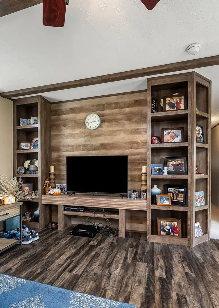 1180 Lake Hill Road Monterey TN 38574