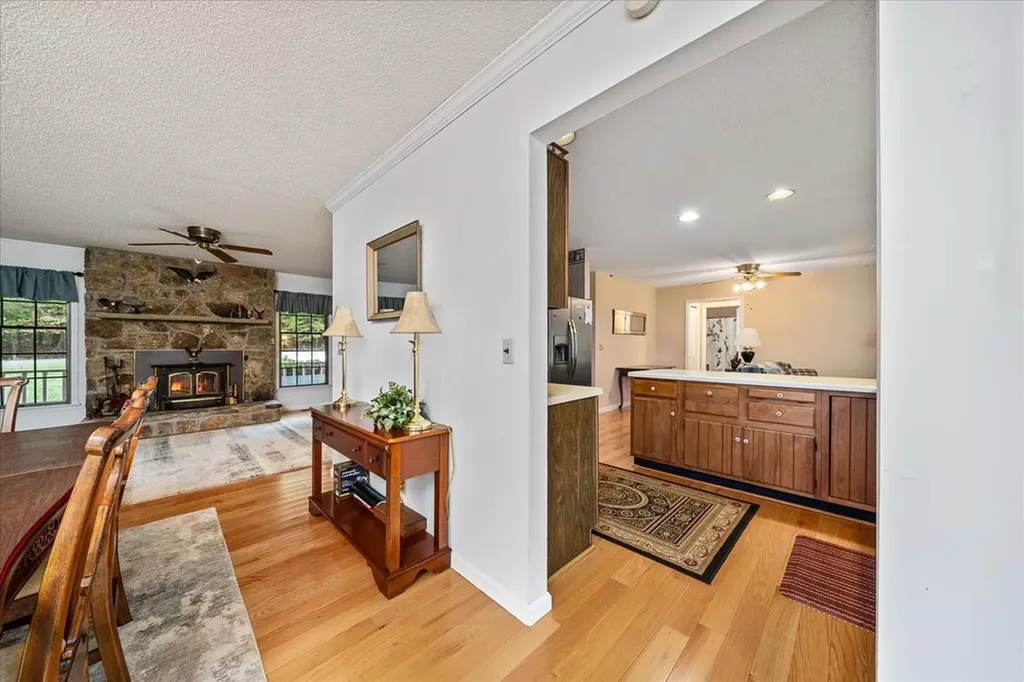 34 Beachwood Lane Crossville TN 38558