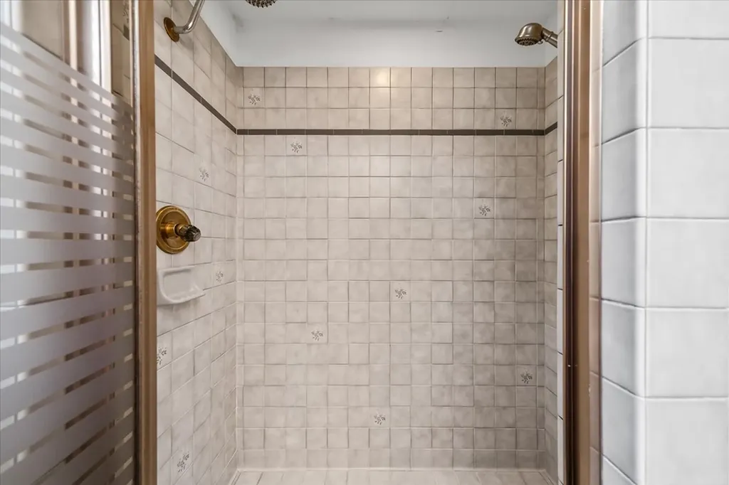 34 Beachwood Lane Crossville TN 38558