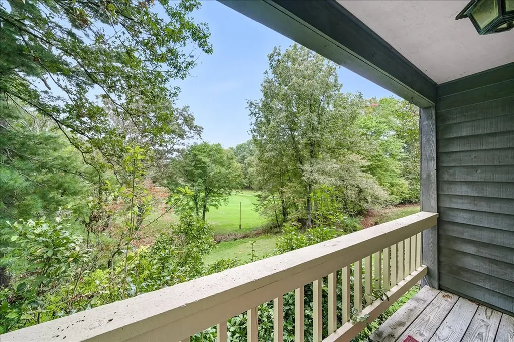 34 Beachwood Lane Crossville TN 38558