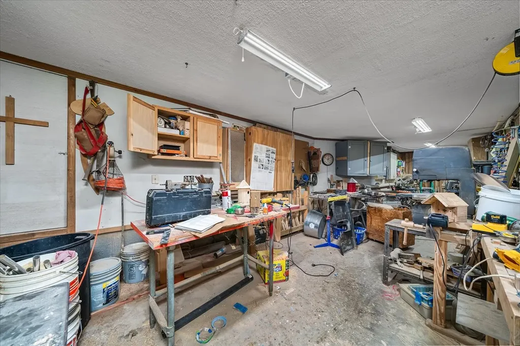 34 Beachwood Lane Crossville TN 38558