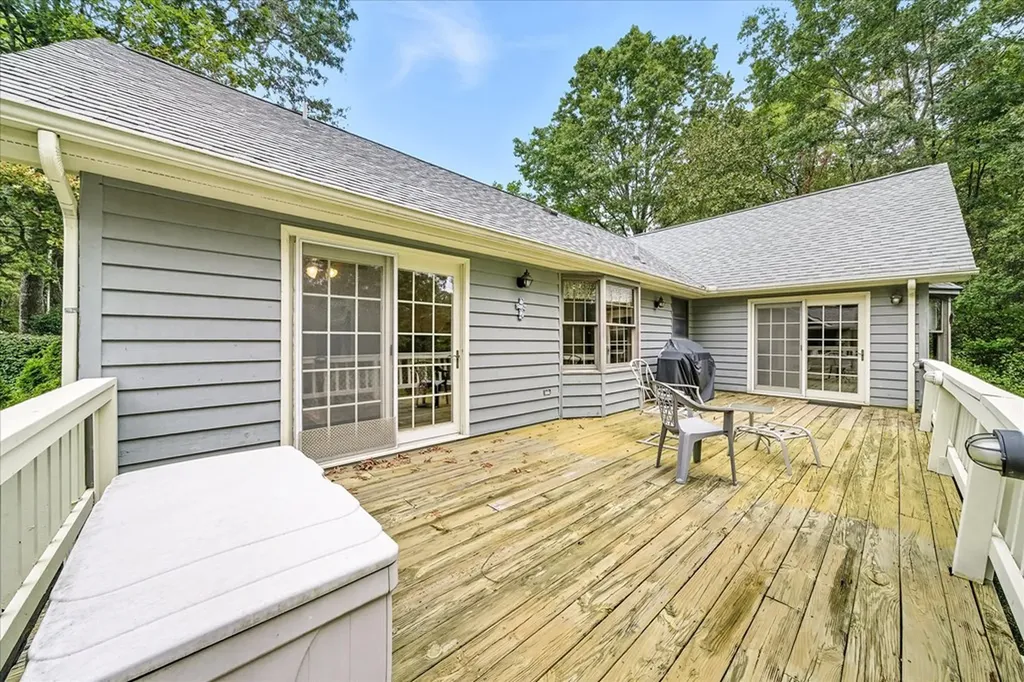 34 Beachwood Lane Crossville TN 38558