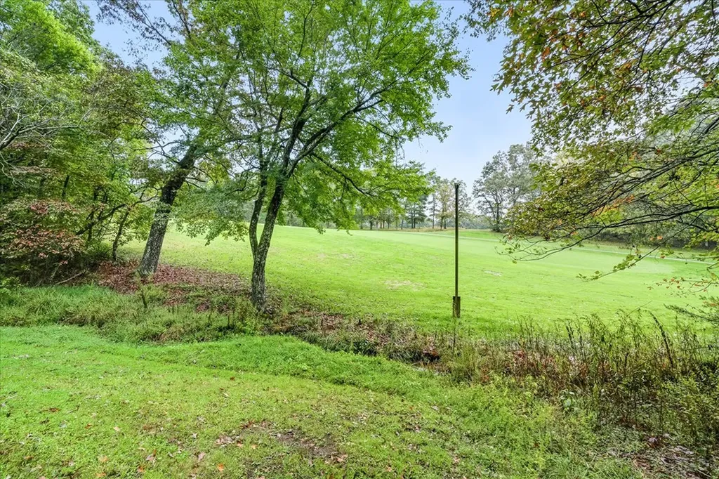 34 Beachwood Lane Crossville TN 38558