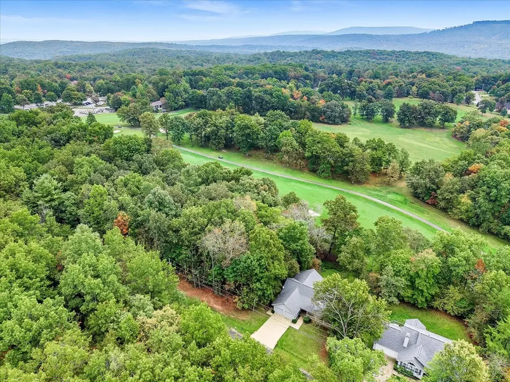 34 Beachwood Lane Crossville TN 38558