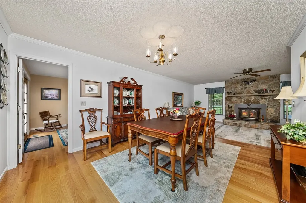 34 Beachwood Lane Crossville TN 38558