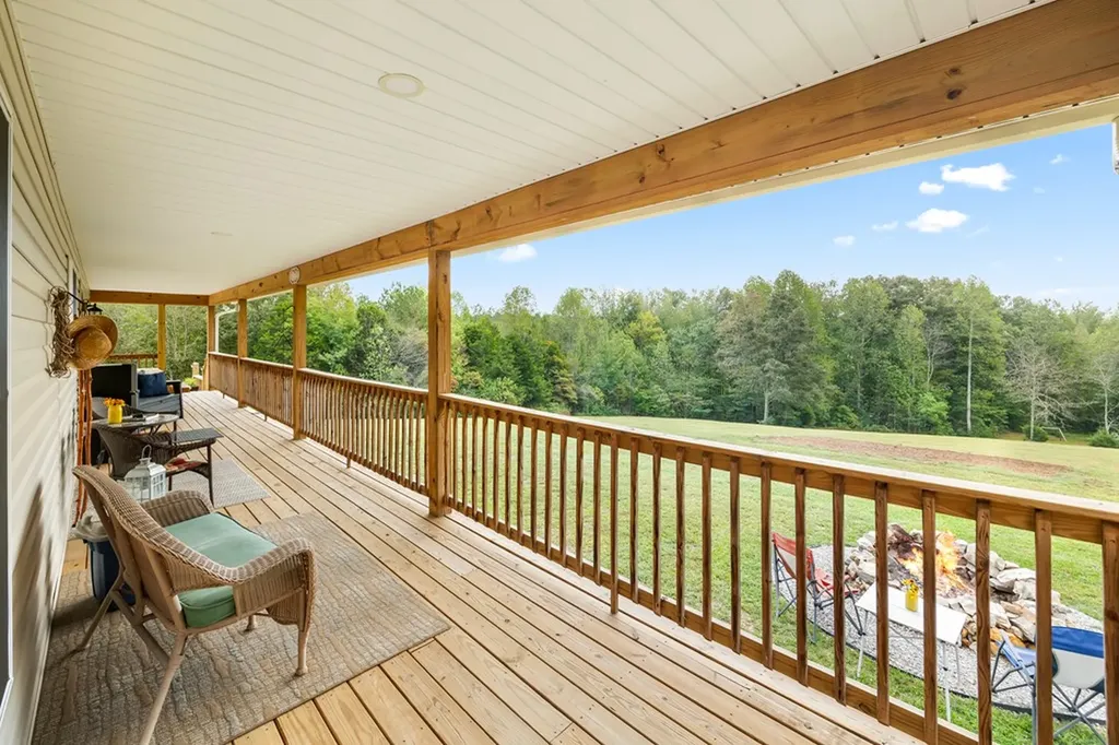 7285 Rock Island Road Baxter TN 38544