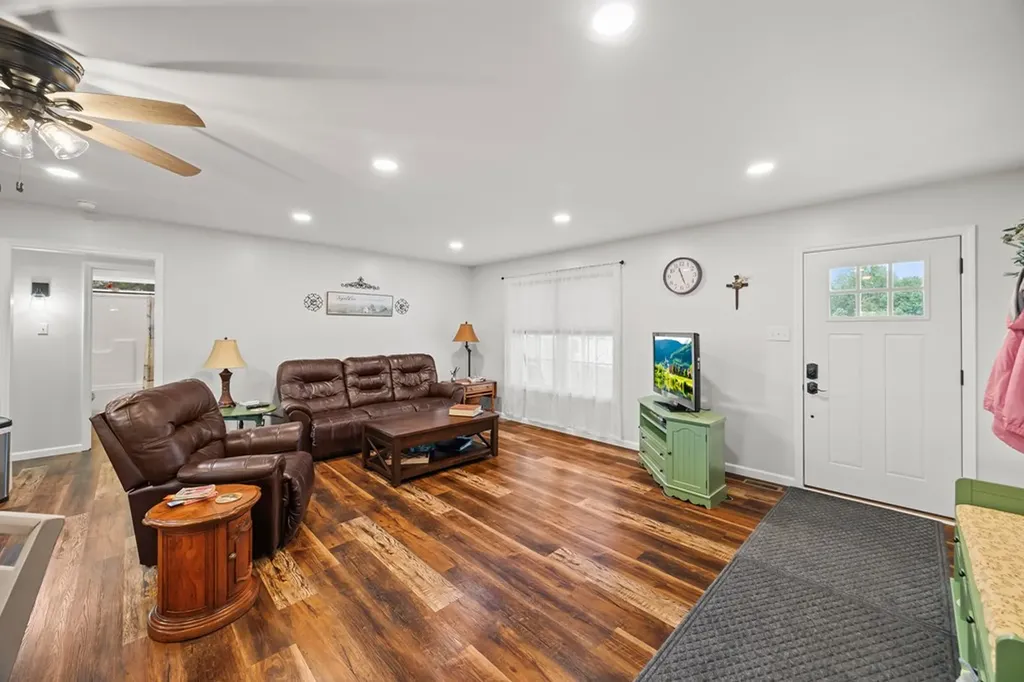 7285 Rock Island Road Baxter TN 38544