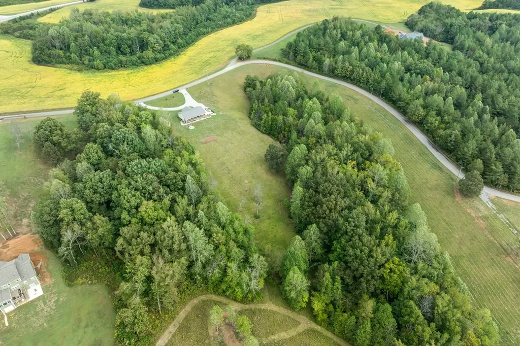 7285 Rock Island Road Baxter TN 38544