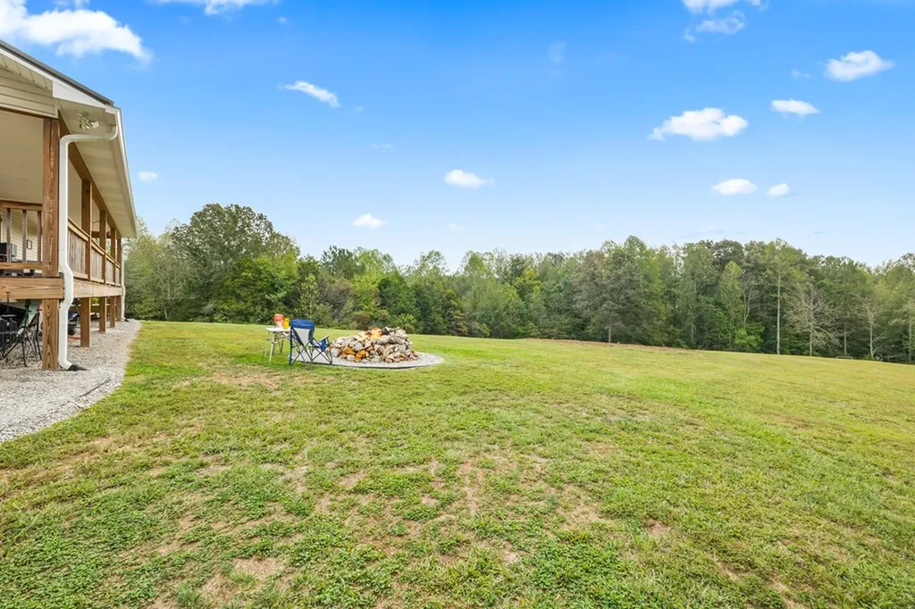7285 Rock Island Road Baxter TN 38544