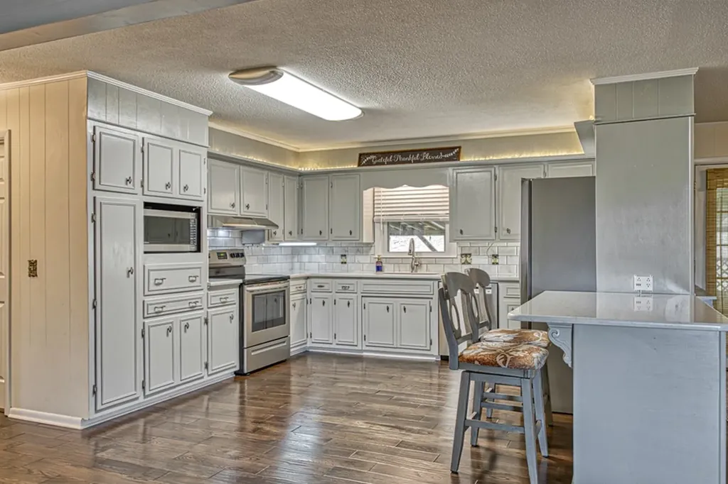 505 Crestview Avenue Gainesboro TN 38562