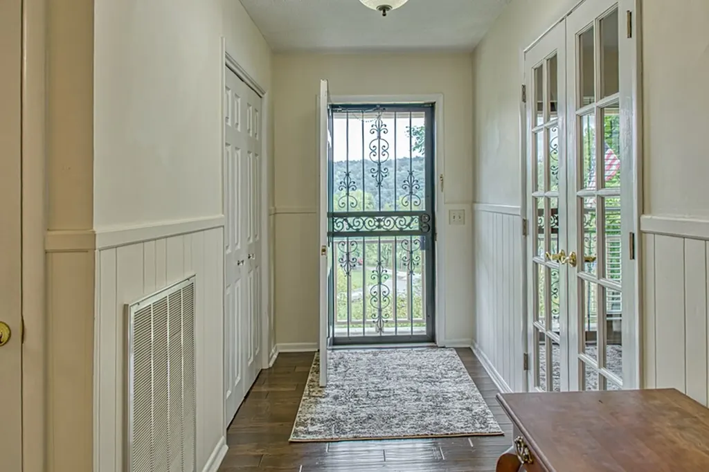 505 Crestview Avenue Gainesboro TN 38562