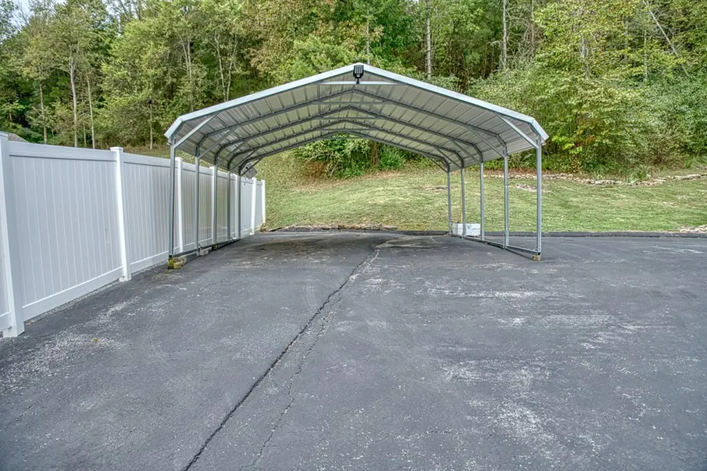 505 Crestview Avenue Gainesboro TN 38562