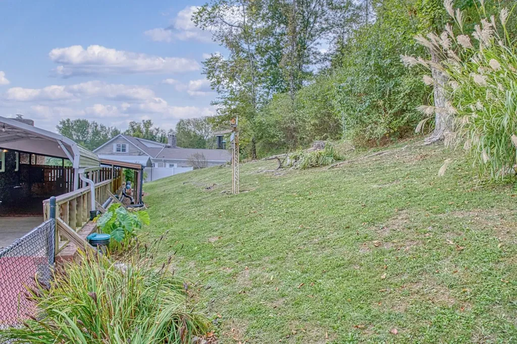 505 Crestview Avenue Gainesboro TN 38562