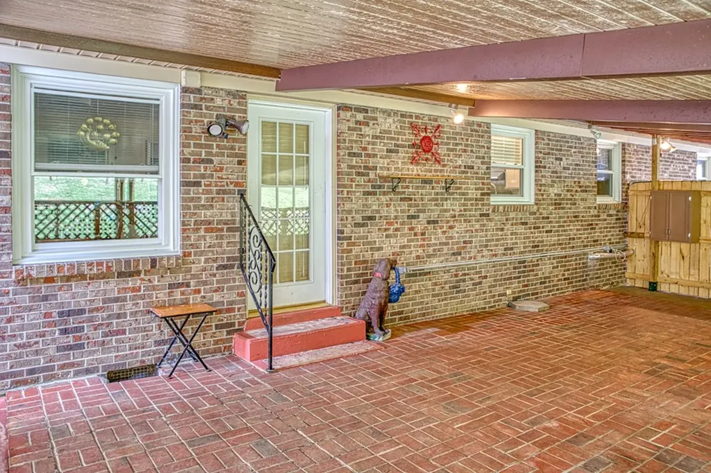 505 Crestview Avenue Gainesboro TN 38562