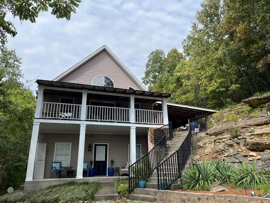 301 Jimmy Reneau Road Celina TN 38551