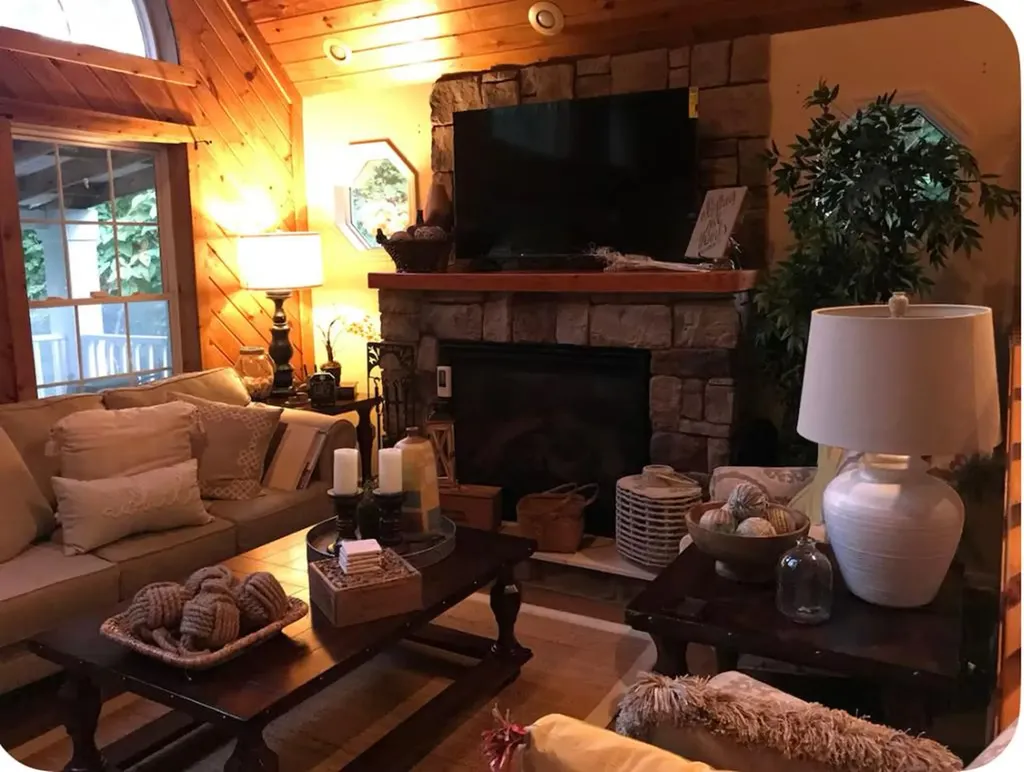 301 Jimmy Reneau Road Celina TN 38551