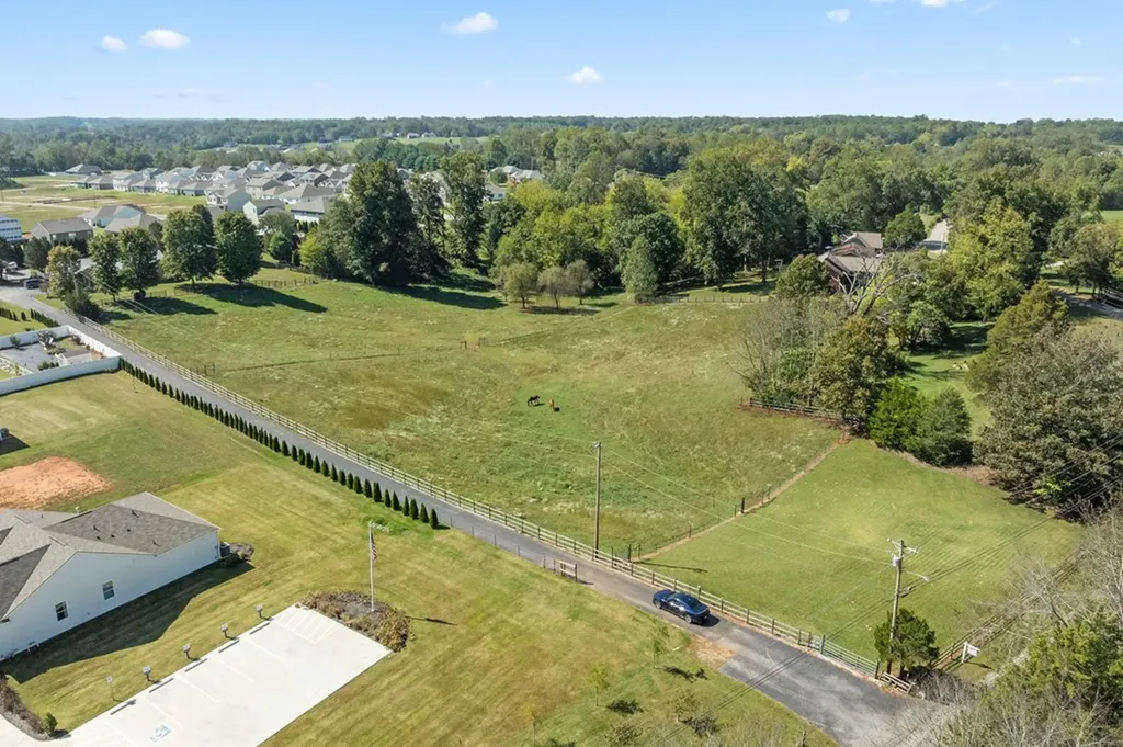 5301 Lovelady Road Cookeville TN 38506