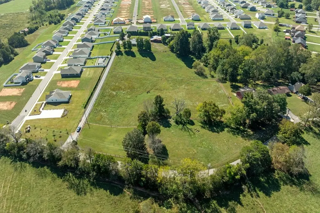 5301 Lovelady Road Cookeville TN 38506