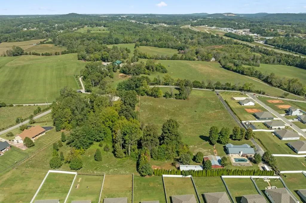 5301 Lovelady Road Cookeville TN 38506