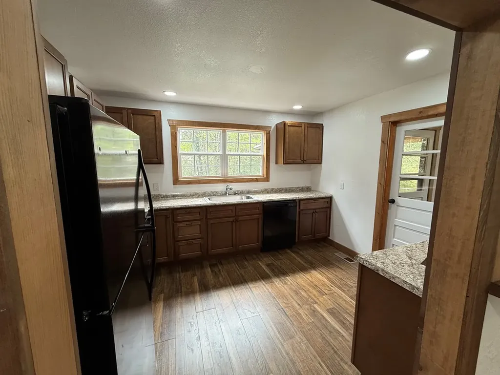 822 Allardt Highway Jamestown TN 38556