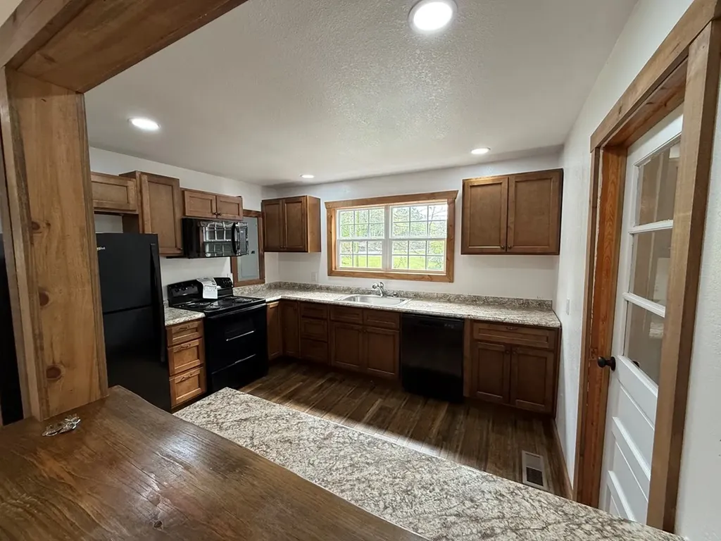 822 Allardt Highway Jamestown TN 38556