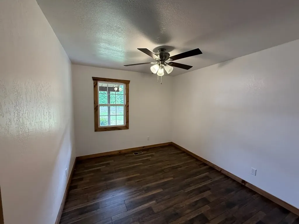 822 Allardt Highway Jamestown TN 38556