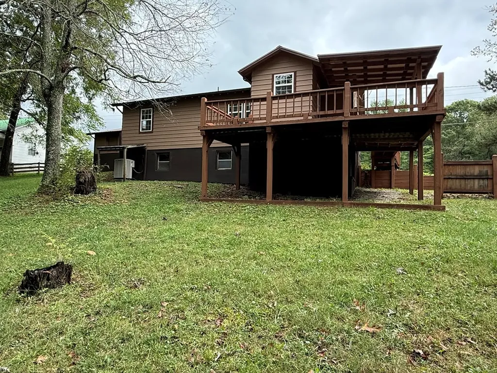 822 Allardt Highway Jamestown TN 38556