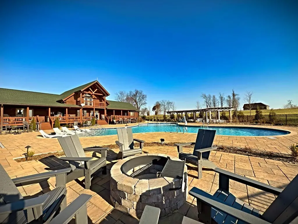 41B Bald Eagle Road Hilham TN 38568