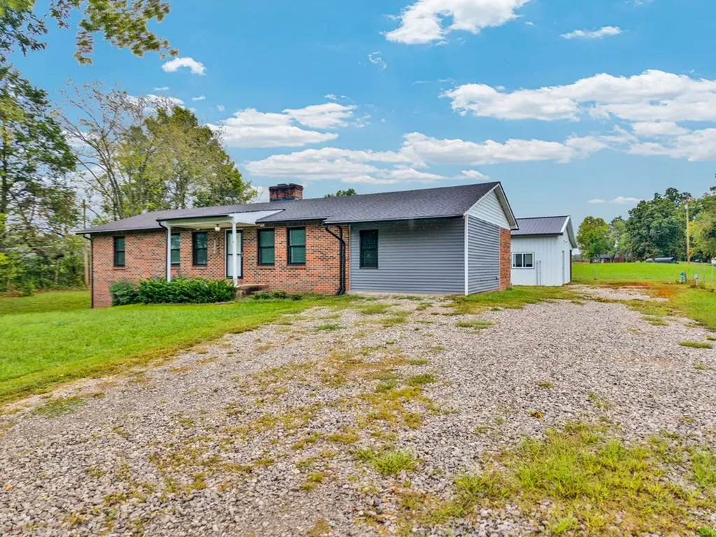 13276 Old Baxter Road Silver Point TN 38582