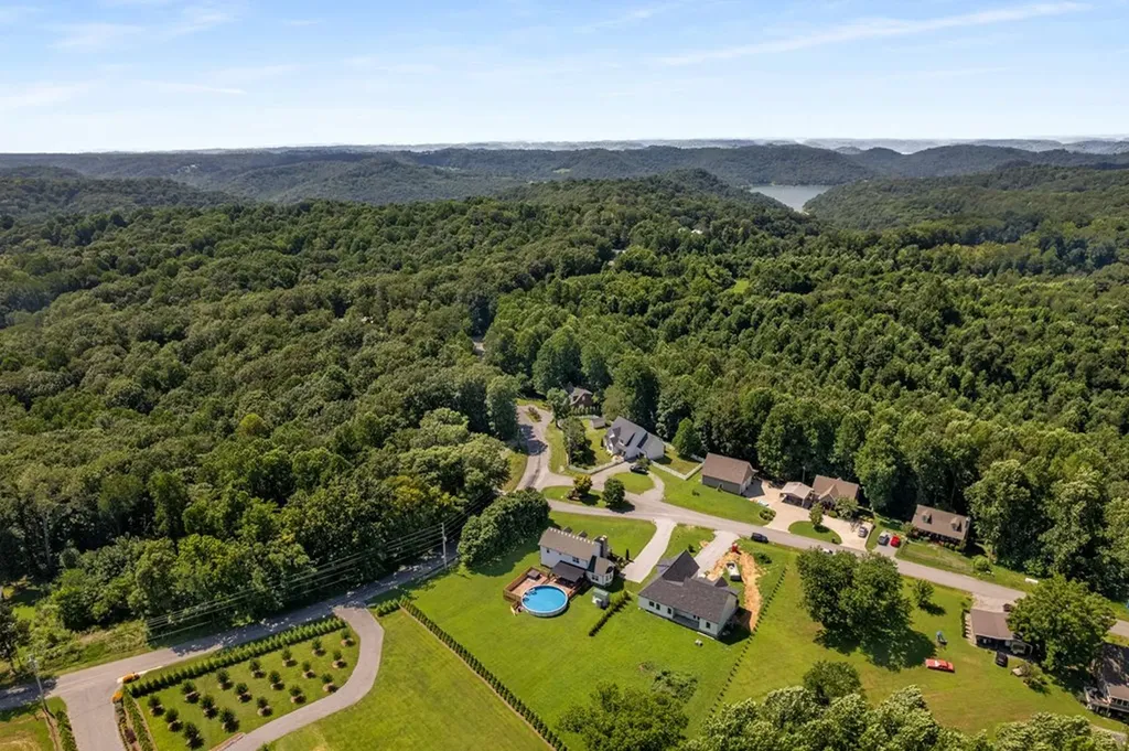 110 Shiloh Lane Smithville TN 37166