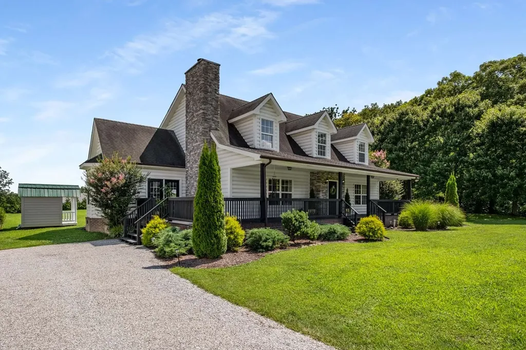 110 Shiloh Lane Smithville TN 37166