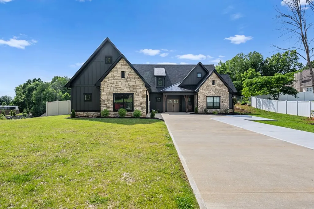 4149 Old Sparta Road Cookeville TN 38501