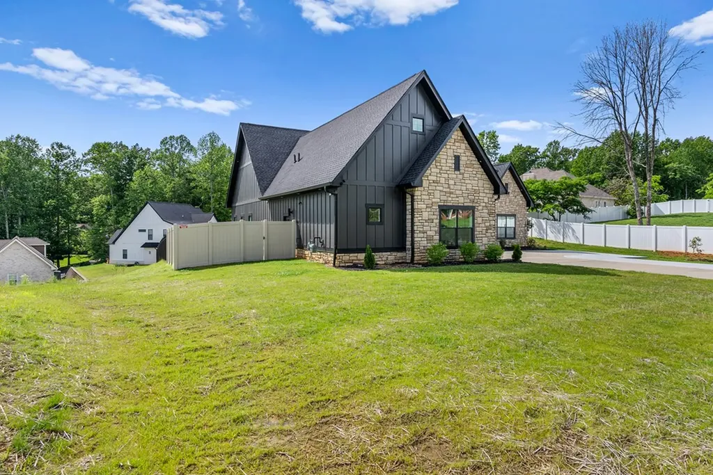 4149 Old Sparta Road Cookeville TN 38501