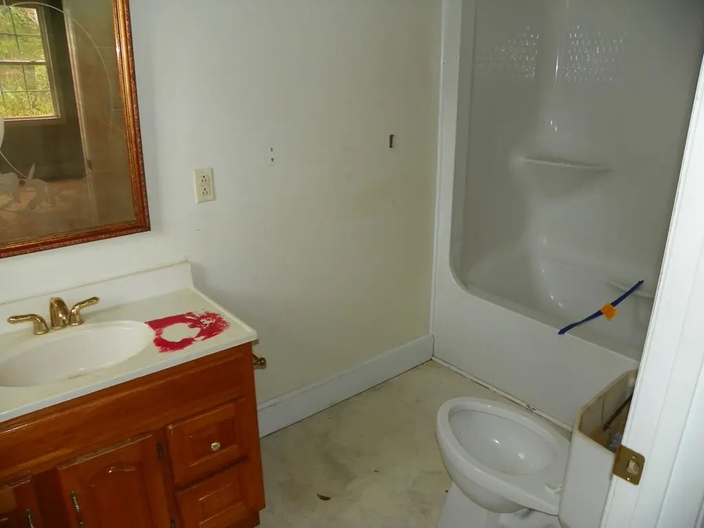 311 Officer Drive Sparta TN 38583