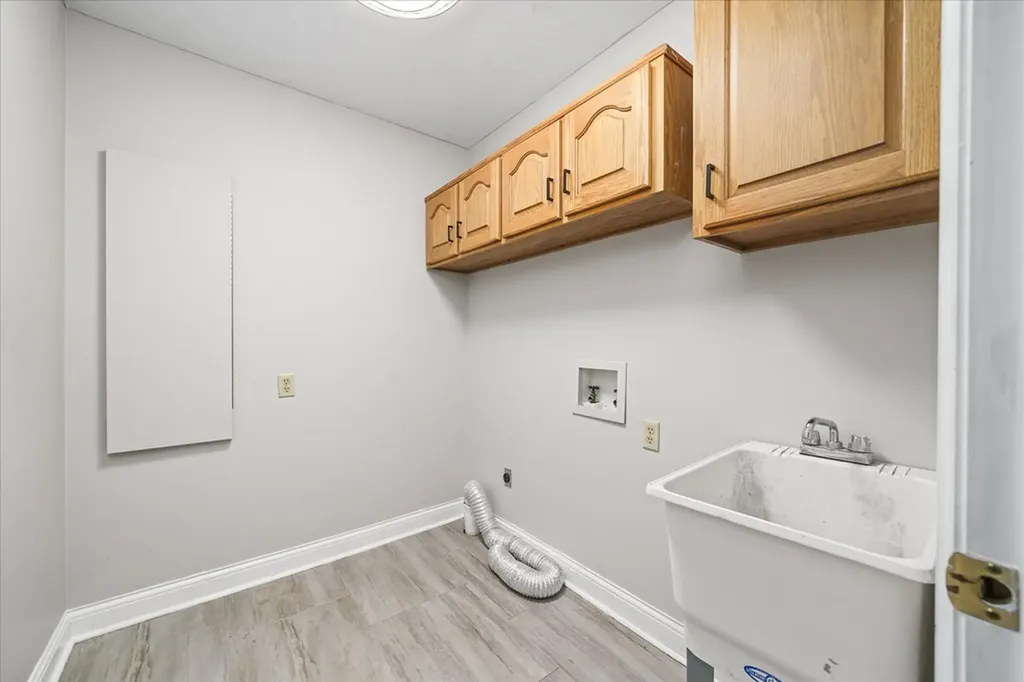 8537 Cherokee Trail Crossville TN 38572