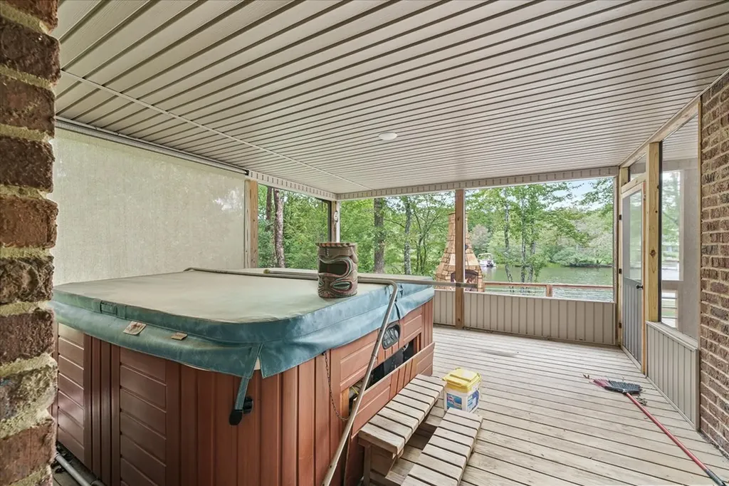 8537 Cherokee Trail Crossville TN 38572