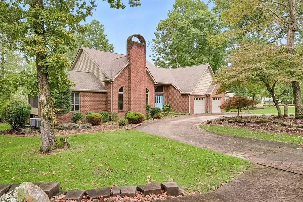 8537 Cherokee Trail Crossville TN 38572