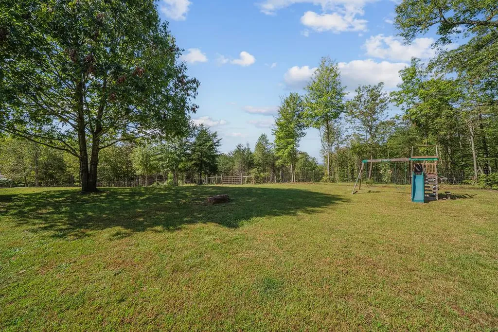 1301 Valley View Road Crossville TN 38572