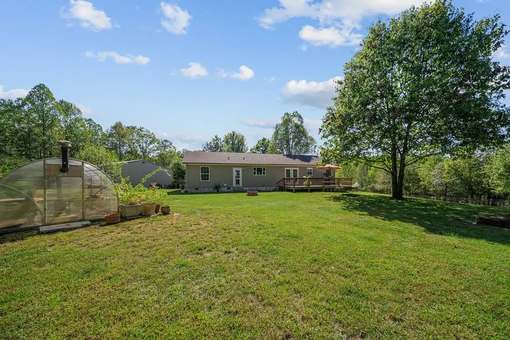 1301 Valley View Road Crossville TN 38572