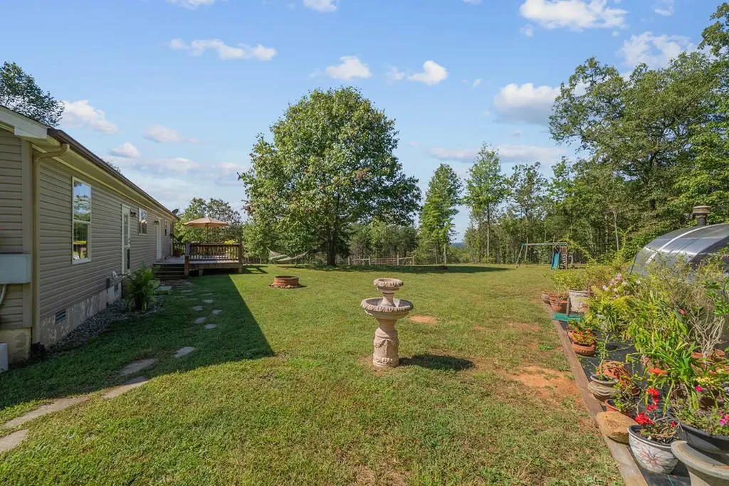 1301 Valley View Road Crossville TN 38572