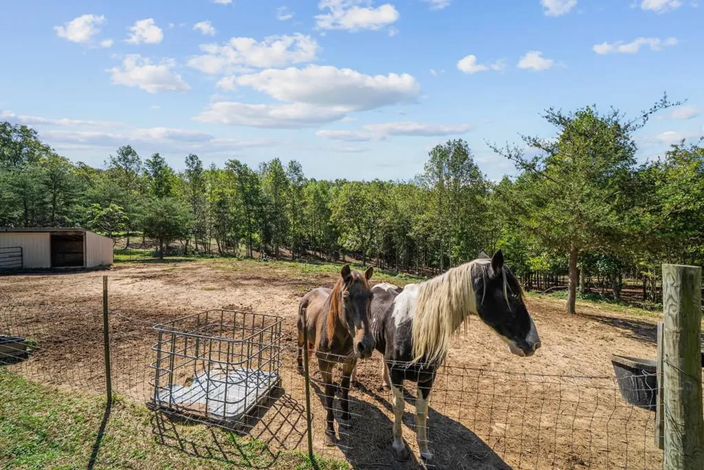 1301 Valley View Road Crossville TN 38572