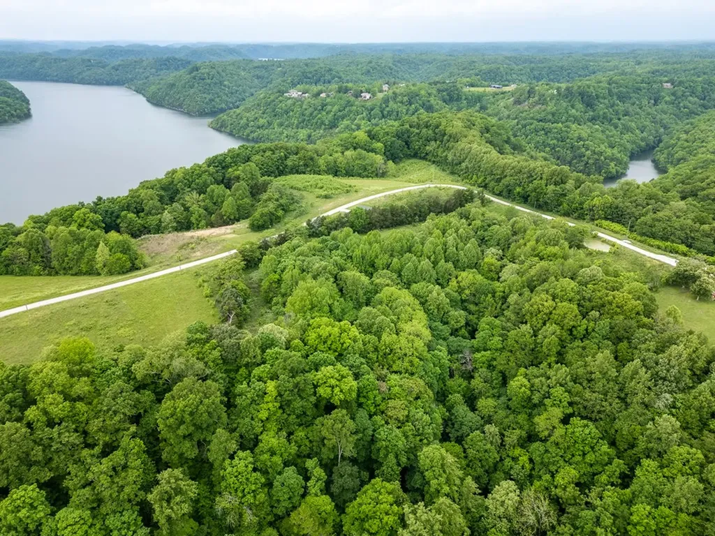 Lot 32 Lake Bluff Road Baxter TN 38544