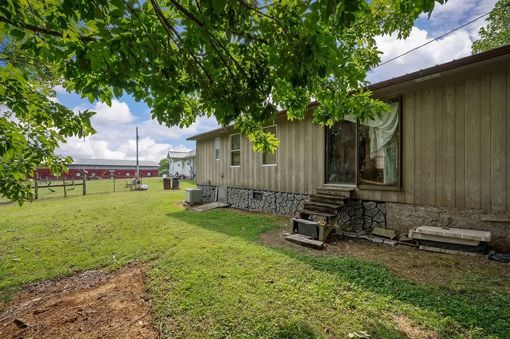 259 Freewill Ridge Road Gainesboro TN 38562