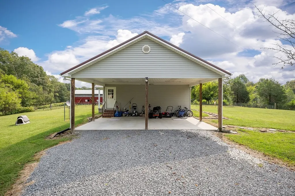 259 Freewill Ridge Road Gainesboro TN 38562