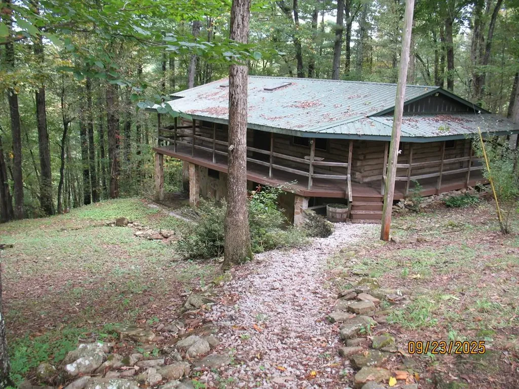 1555 Brown Creek Drive Crossville TN 38571