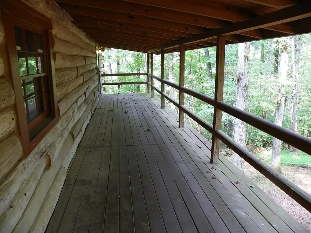 1555 Brown Creek Drive Crossville TN 38571