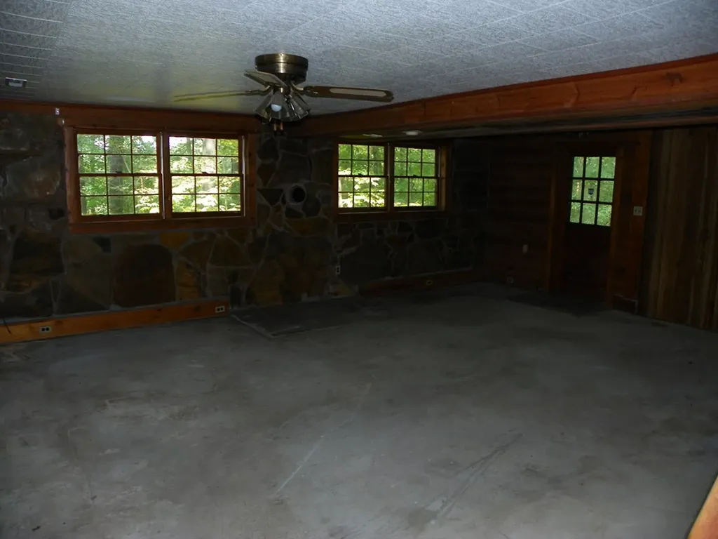 1555 Brown Creek Drive Crossville TN 38571