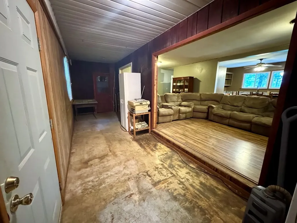 1737 Cummins Mill Road Cookeville TN 38501